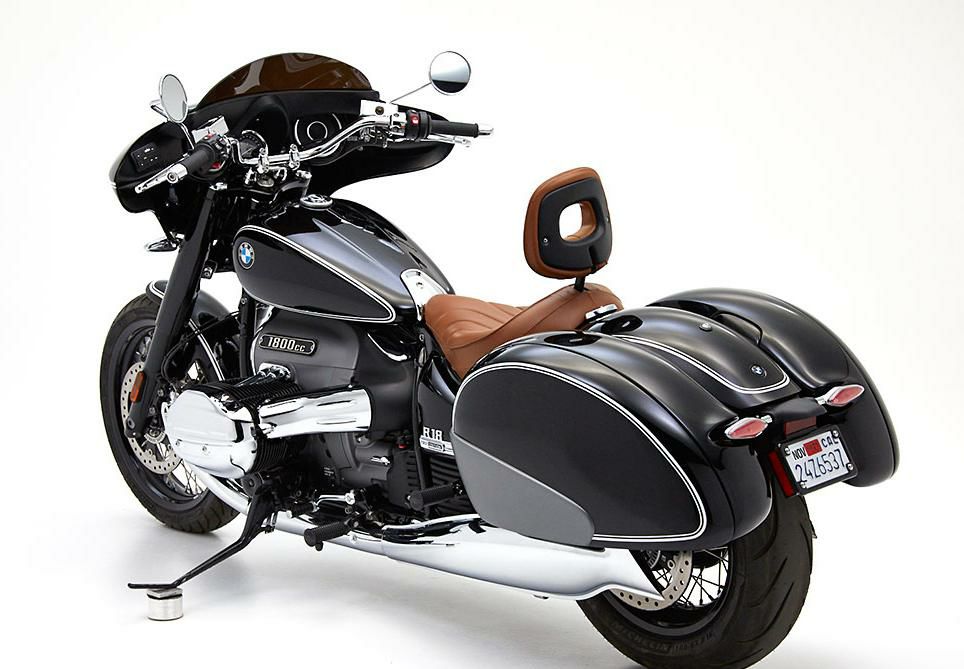 Corbin サドルバッグ/サイドバッグ BMW R18 ピンストライプ有-07