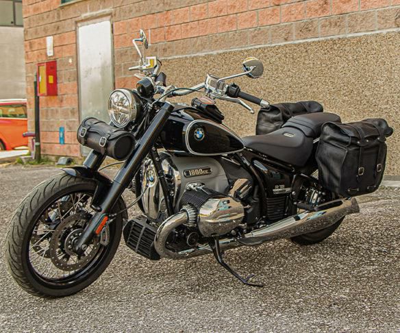 エンズクォイオ(Endscuoio) Roll Dresden レザー サイドバッグ 左側 BMW R18-02