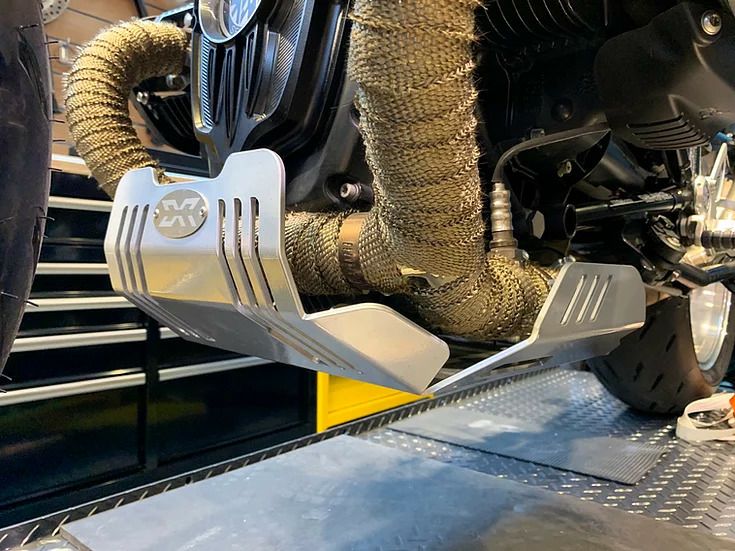 BMW R-nineT 14- シルバー スキッドプレート アンダーガード DKdesign EXRIDER-05