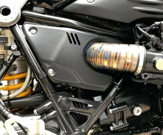 美品　rninet Wunderlich バイクシート カバー・取付金具セット 美品 rninet Wunderlich バイクシート カバー・取付金具セット
