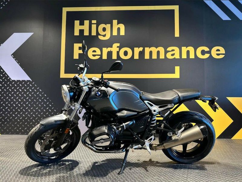 BMW RnineT 2021- シリンダーヘッドカバー エンジンガード 左右