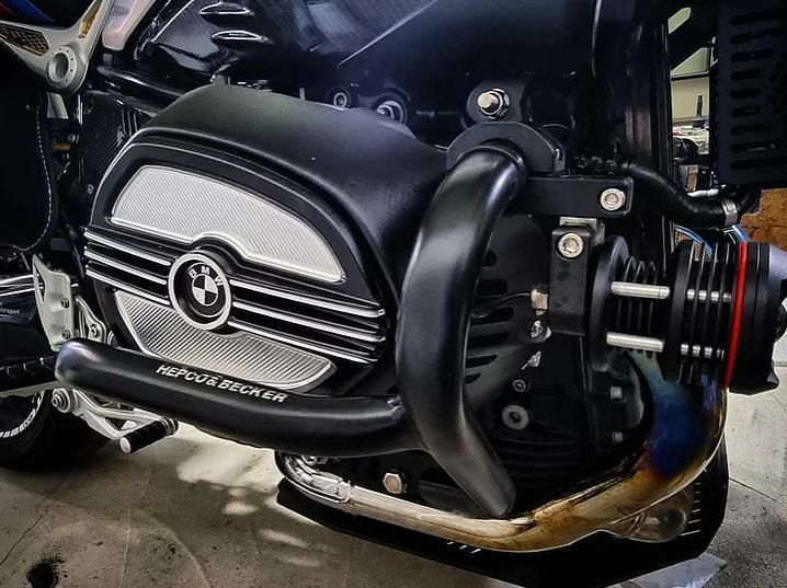 BMW R-nineT 14-20 シリンダーヘッドカバー エンジンガード 左右セット TYPE-A DKdesign-02