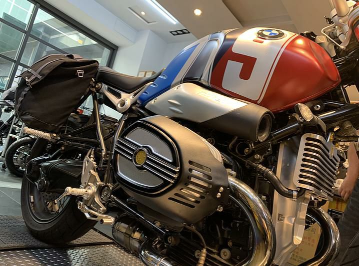 BMW R-nineT 14-20 シリンダーヘッドカバー エンジンガード 左右セット TYPE-A DKdesign-06