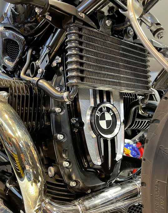 BMW R-nineT 14- ブレストプレート/エンジンカバー LEDライト付き シルバー Dkdesign-04