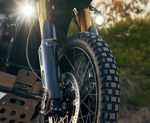 Tamarit タマリット フォークカバー ジェットブラック トライアンフ スクランブラー 1200 XE-03