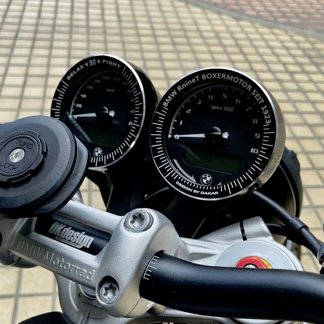 BMW RnineT 17- メーターカバー ブラック DKdesign | バイクカスタムパーツ専門店 モトパーツ(MOTO PARTS)