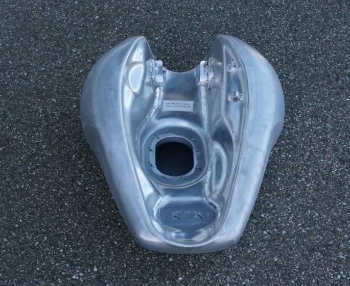 ボバー Bobber ビッグフューエルタンク Petrol Tank Wunderkind トライアンフ-03