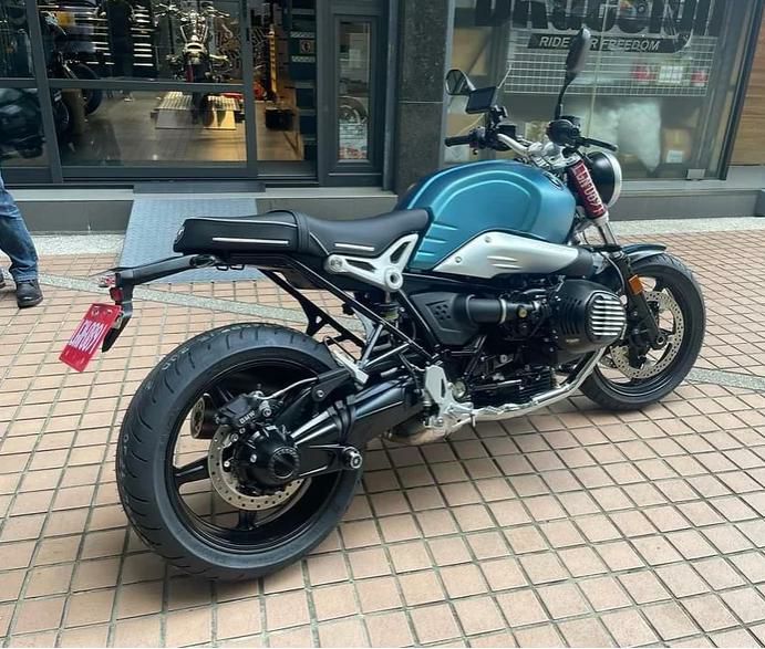 BMW R-nineT 2021- シリンダーヘッドカバー エンジンガード 左右セット TYPE-B Dkdesign-06