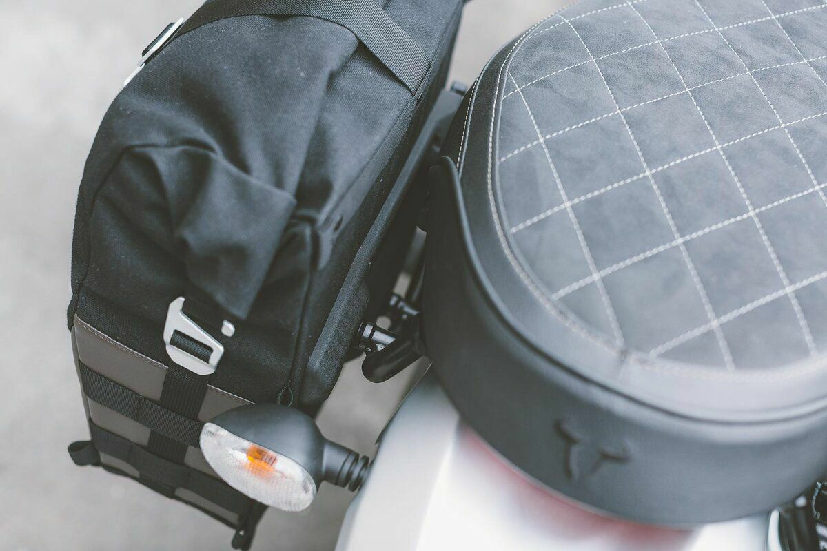 Legend Gear サイドバッグ LC2 右側サイドキャリア用 ブラック 