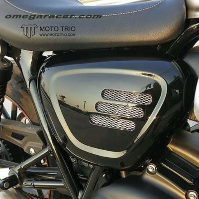モトトリオ（MotoTrio）水冷 ボンネビル サイドカバー  グロスブラック Omega Racer