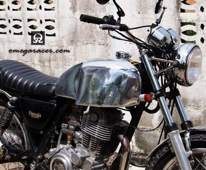 SR400FI アルミ フューエルタンク The AJS オメガレーサー ヤマハ 