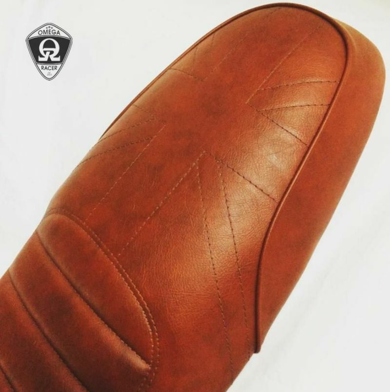 エリート本革シート スポーツエディション ボンネビルT120 .T100 楽天市場】エリート（Elite）本革シート スポーツエディション