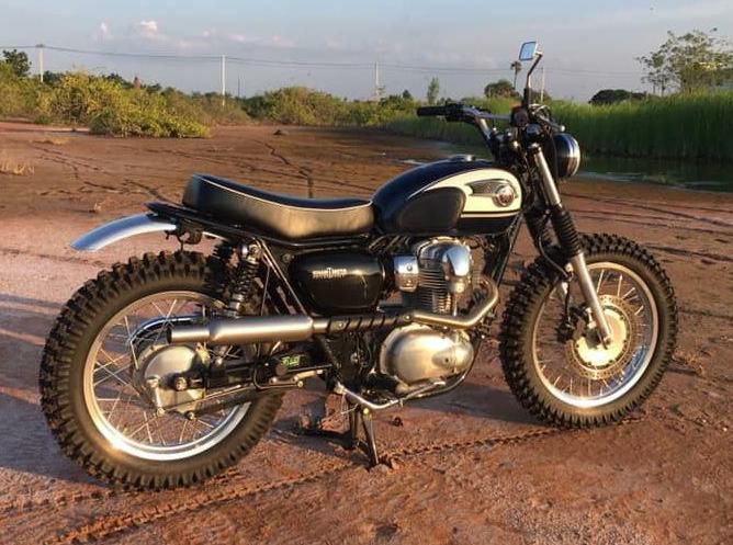 W800 キャブトンスクランブラー 2-1 アップマフラー フルエキ オメガ 