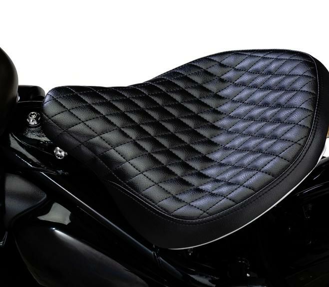 トライアンフ ボバー シート ブリティッシュカスタム ブラック