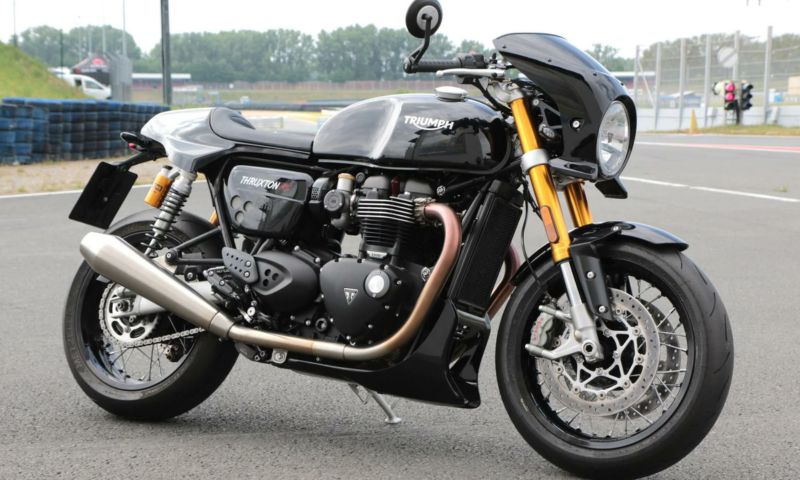 トライアンフ スラクストン1200/R/RS 16- コンプリートボディキット未塗装 RENNSTALL MOTO | バイクカスタムパーツ専門店  モトパーツ(MOTO PARTS)