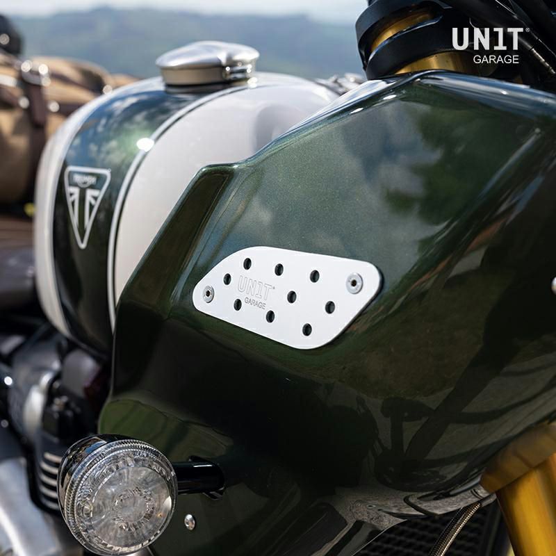 Triumph Scrambler 1200XC、1200XE サイドパネル/ウィンド