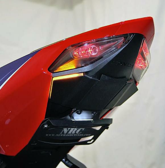 CBR1000RR-R 2020- SC82 フェンダーレスキット LEDウインカー付き 