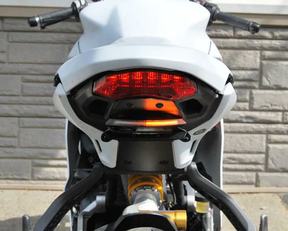 ドゥカティ スーパースポーツ 950 LEDリアウインカー/フェンダーレス 