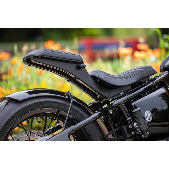 BMW R18 シート FCRオリジナル | バイクカスタムパーツ専門店
