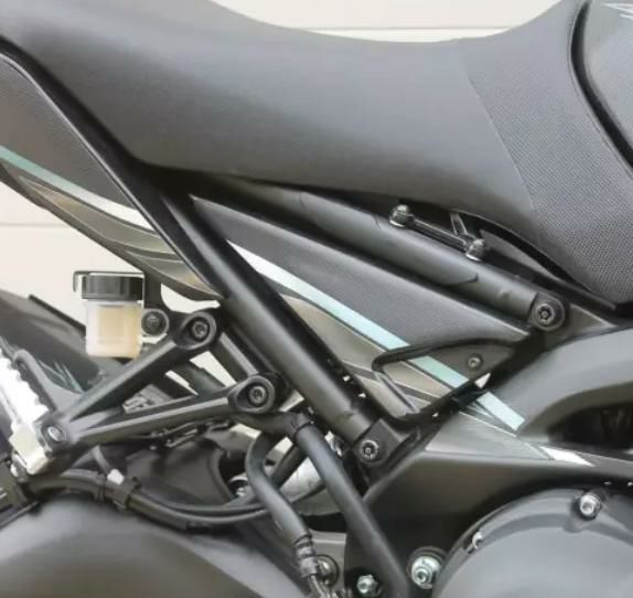 YAMAHA●ヤマハ●XSR900 サイドカバー アニバーサリー FUNNY'S CUSTOM SERVICE ファニーズカスタムサービス RZ900