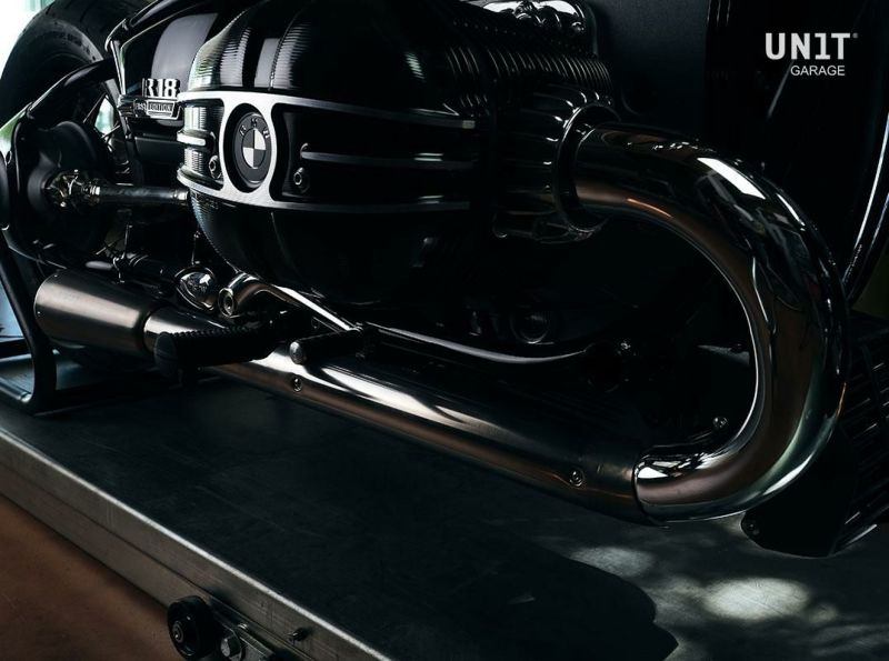 BMW R18 マフラー チタン ステンレス ユニットガレージ | バイク
