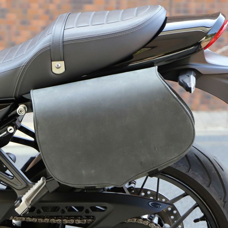 カワサキ Z900RS/CAFE レザーサドルバッグ 9L ブラック DEGNER