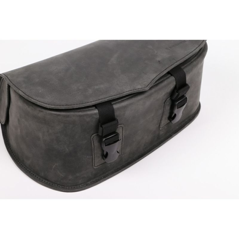 カワサキ Z900RS/CAFE レザーサドルバッグ 9L ブラック DEGNER