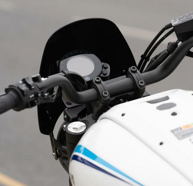 Dart スクリーン XSR700 2022～　ブラック　新品 XSR700 2022〜 スクリーン クラシックS3 ブラック Dart