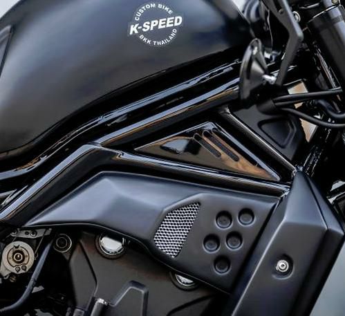 レブル500 サイドカバーブラックアーマー K-SPEED | バイクカスタム 
