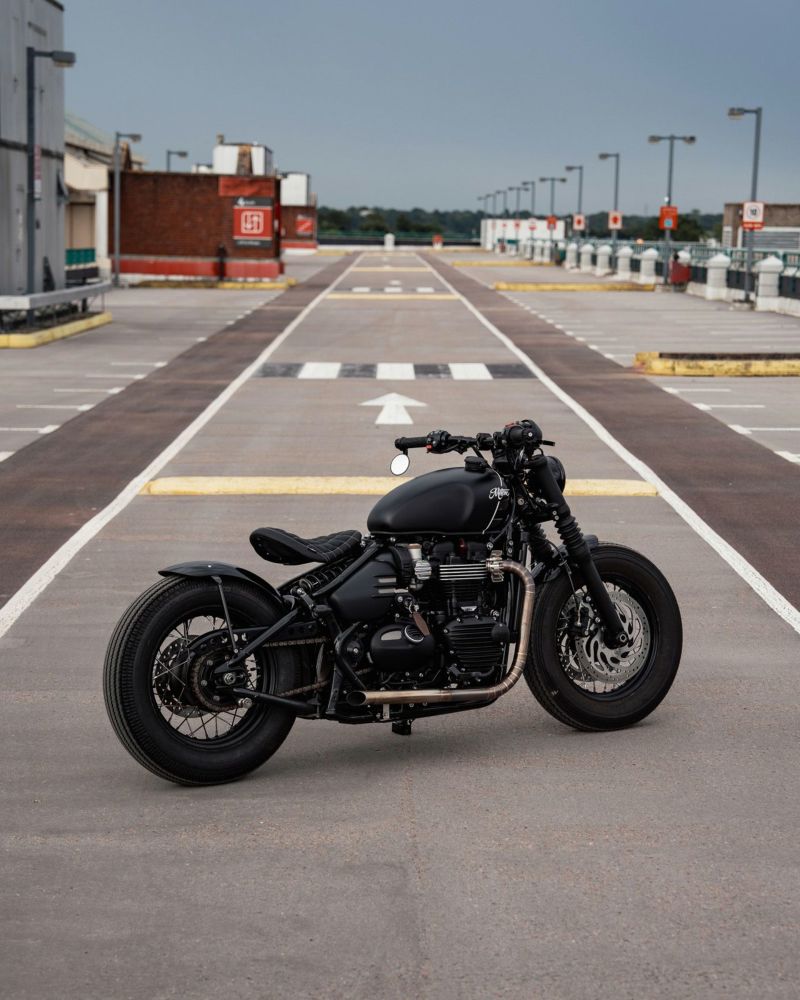 モートーン リアフェンダー RIALTO グロスブラック Bonneville