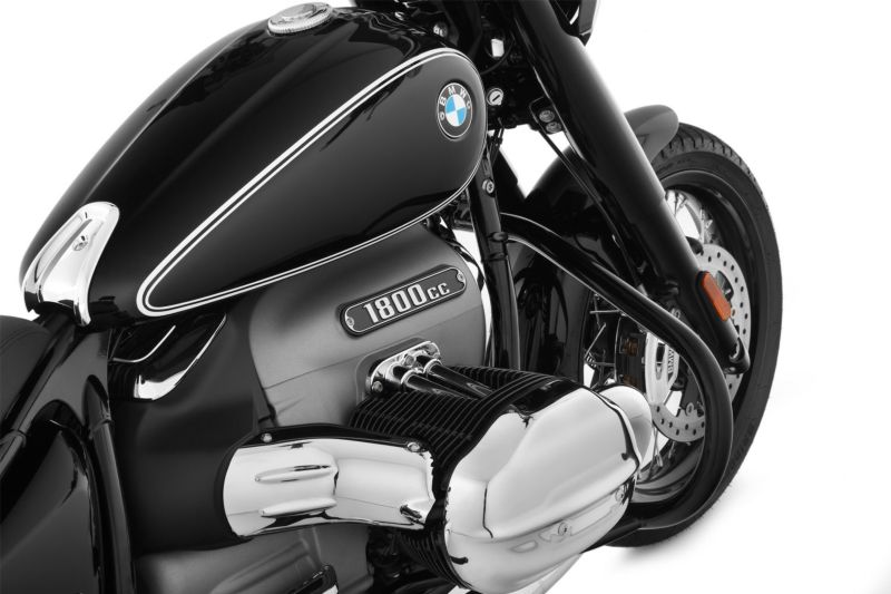 BMW R18バガー トランスコンチネンタル クラッシュバー エンジン BMW R18バガー トランスコンチネンタル クラッシュバー エンジン