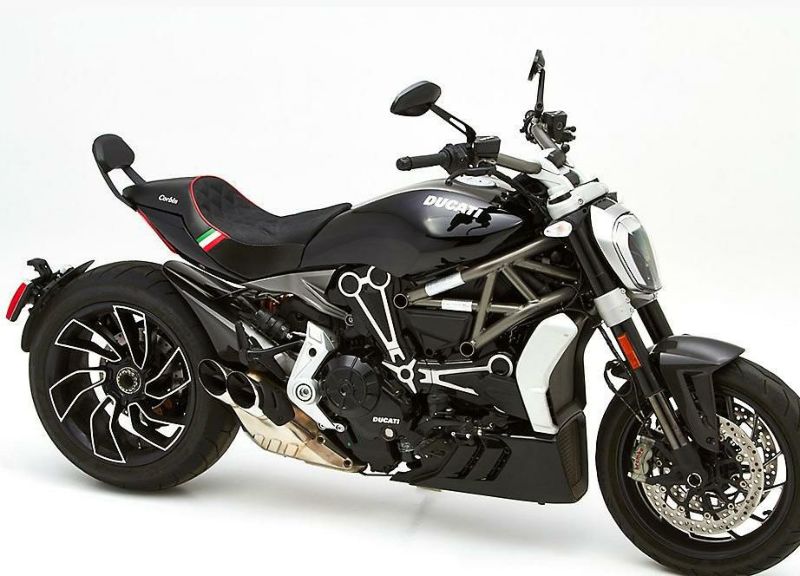 DIAVEL シート ディアベル ツアラーシート DUCATI DUCATI Diavel V4 ライダーハイシート +20mm 96881221AA