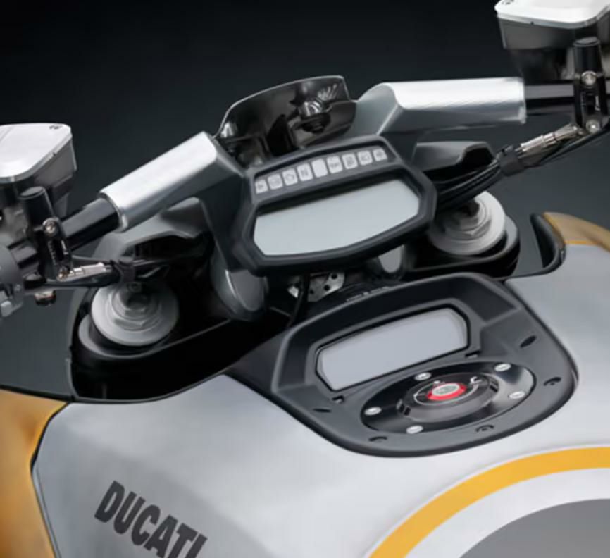 DUCATI ディアベルクラッチカバープロテクション リゾマ | バイク 