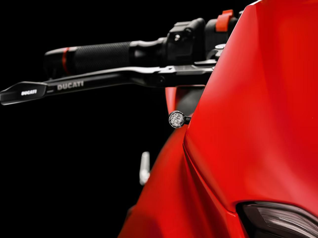 DUCATI パニガーレ V4 / パニガーレ V2 ウインカーアダプタ フロント 