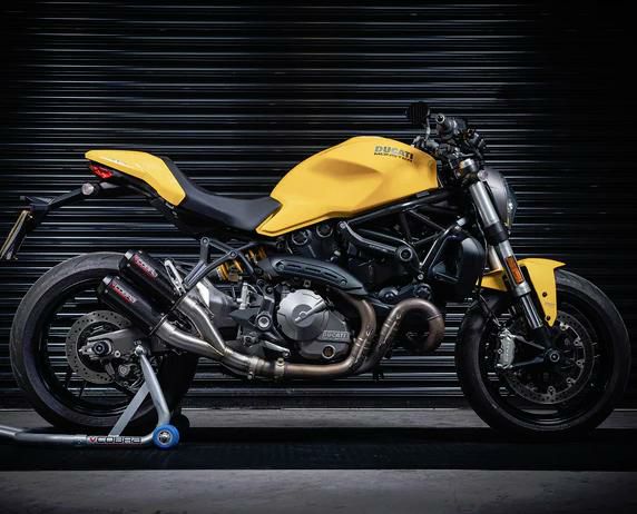 Ducati モンスター821 2018-20 スリップオンマフラー カーボン 