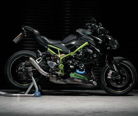 カワサキ Z900 2017-19 スリップオンマフラー 