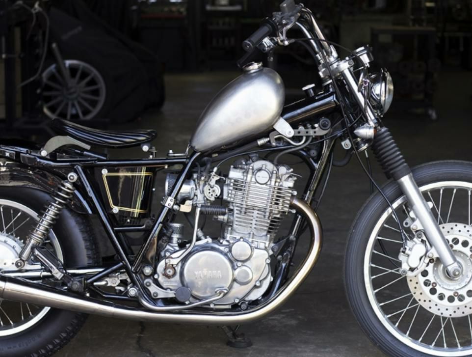 SR400 メッキ サイドカバー デイトナ ボバー カフェ チョッパー 