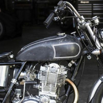 ヤマハ SR400/500 フロントフェンダー ブラック モーターロック