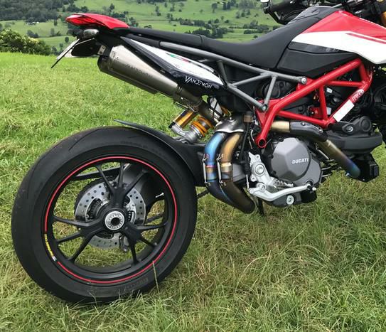 SCプロジェクト Ducati ハイパーモタード 950 SP 2019-2021 CR-T M2  スリップオンカーボンサイレンサー＆フルチタンリンクパイプ D31-T68C