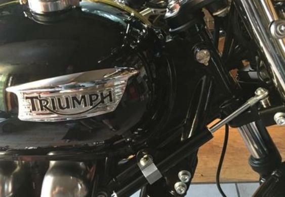 空冷 ボンネビル T100 スラクストン スクランブラー 空冷 ボンネビル T100 スラクストン スクランブラー
