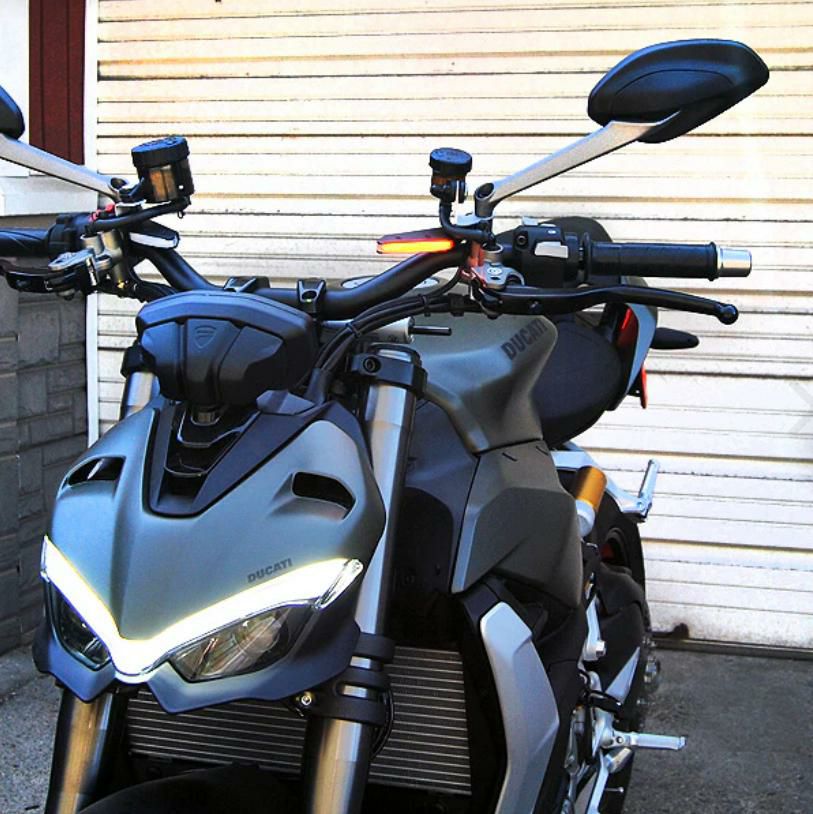 DUCATI ストリートファイター V2/V4 フロントウインカーキット ハイ 