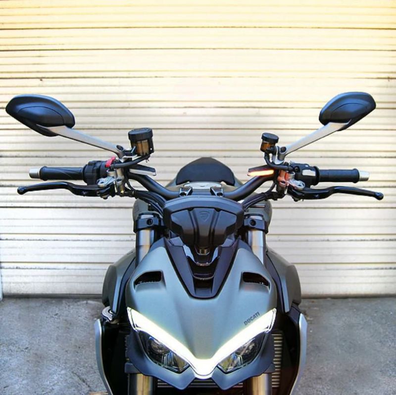 DUCATI ストリートファイター V2/V4 フロントウインカーキット