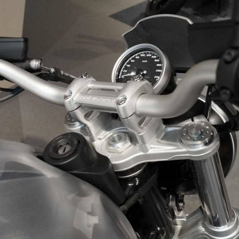BMW RnineT 14- ハンドル ライザー 20mmUP VOIGT MOTO TECHNIK