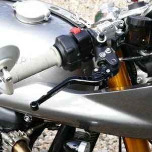 水冷 スラクストンR スピードツイン ブレーキ & クラッチ レバー TEC