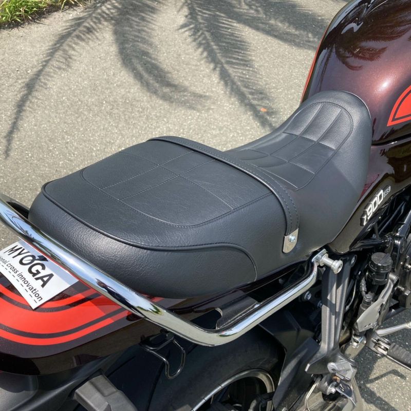 z900rs 茗荷シート 艶なし - シート