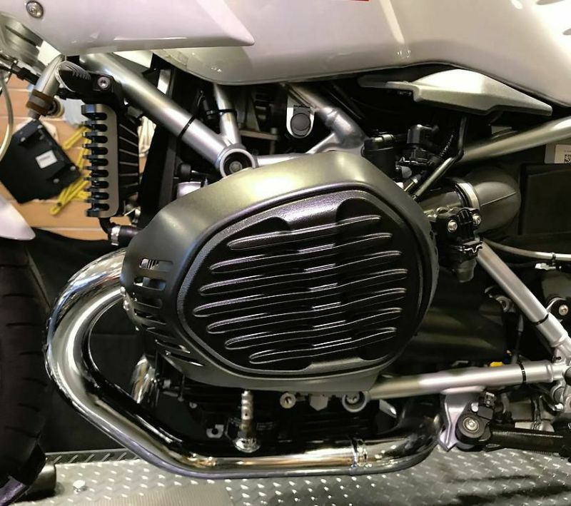 安い好評パッチさん専用　BMW 純正 シリンダーヘッドカバー　R nineT パーツ