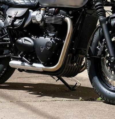 ボンネビル T100/T120 スキッドプレート サテンブラック BAAK トライアンフ