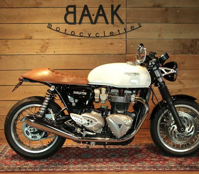 スラクストン 1200 ゴールドレザー レーサーシート BAAK Triumph