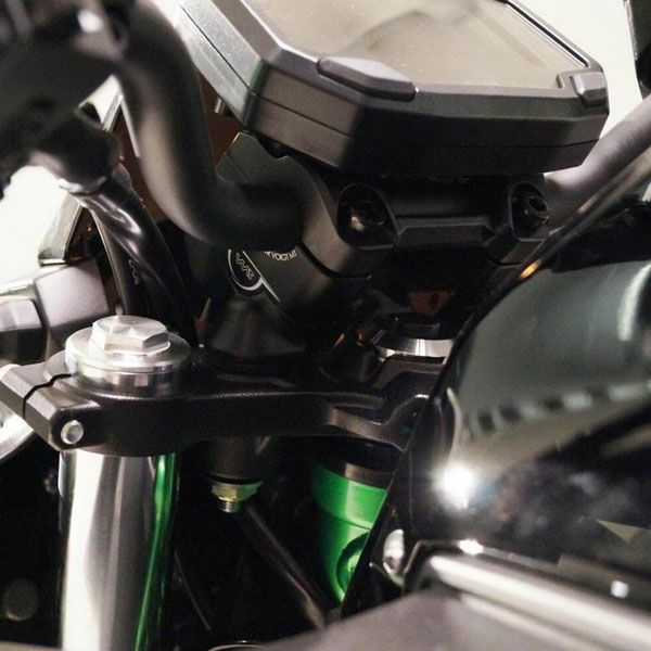 Z650 2019- ハンドルバーライザー 25mm UP ブラック VOIGT MOTO TECHNIK