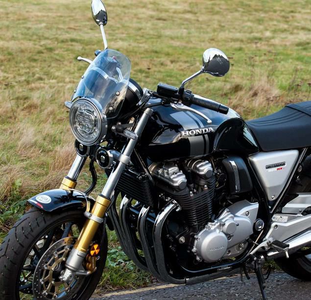 CB1100 17～ スクリーン クラシックS3 ライトスモーク DART